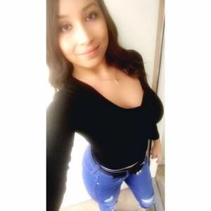 Meet your Posher, Maytee